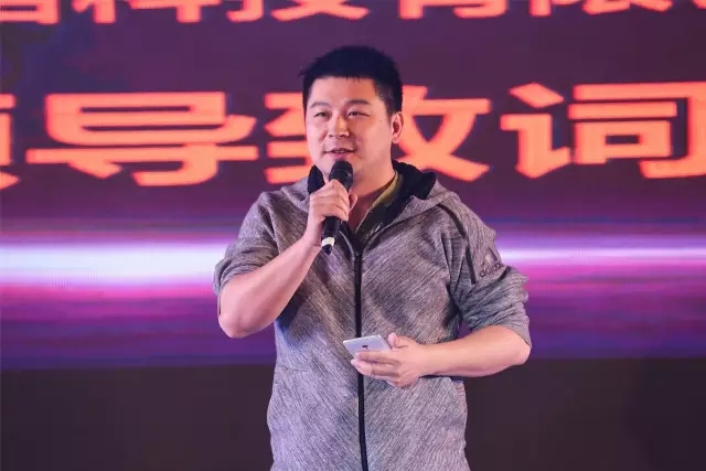 1490673350775301.jpg 640.webp (11).jpg